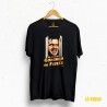 Camiseta negra con diseño de Jack Torrance (El Resplandor) rompiendo la puerta.