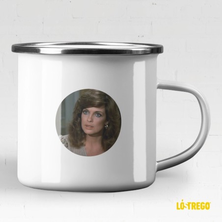 Cunca "Estás bébeda, Sue Ellen?" – Drama con retranca en cada grolo