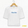 Camiseta de muller de cor branca estampada co deseño "Morriña" e o texto "nostalxia da miña terra natal"