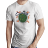Camiseta blanca con el mapa de Galicia y las Bolas de Dragón localizadas.